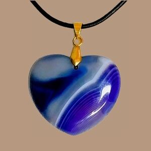 Elegant Blue Heart Pendant Necklace